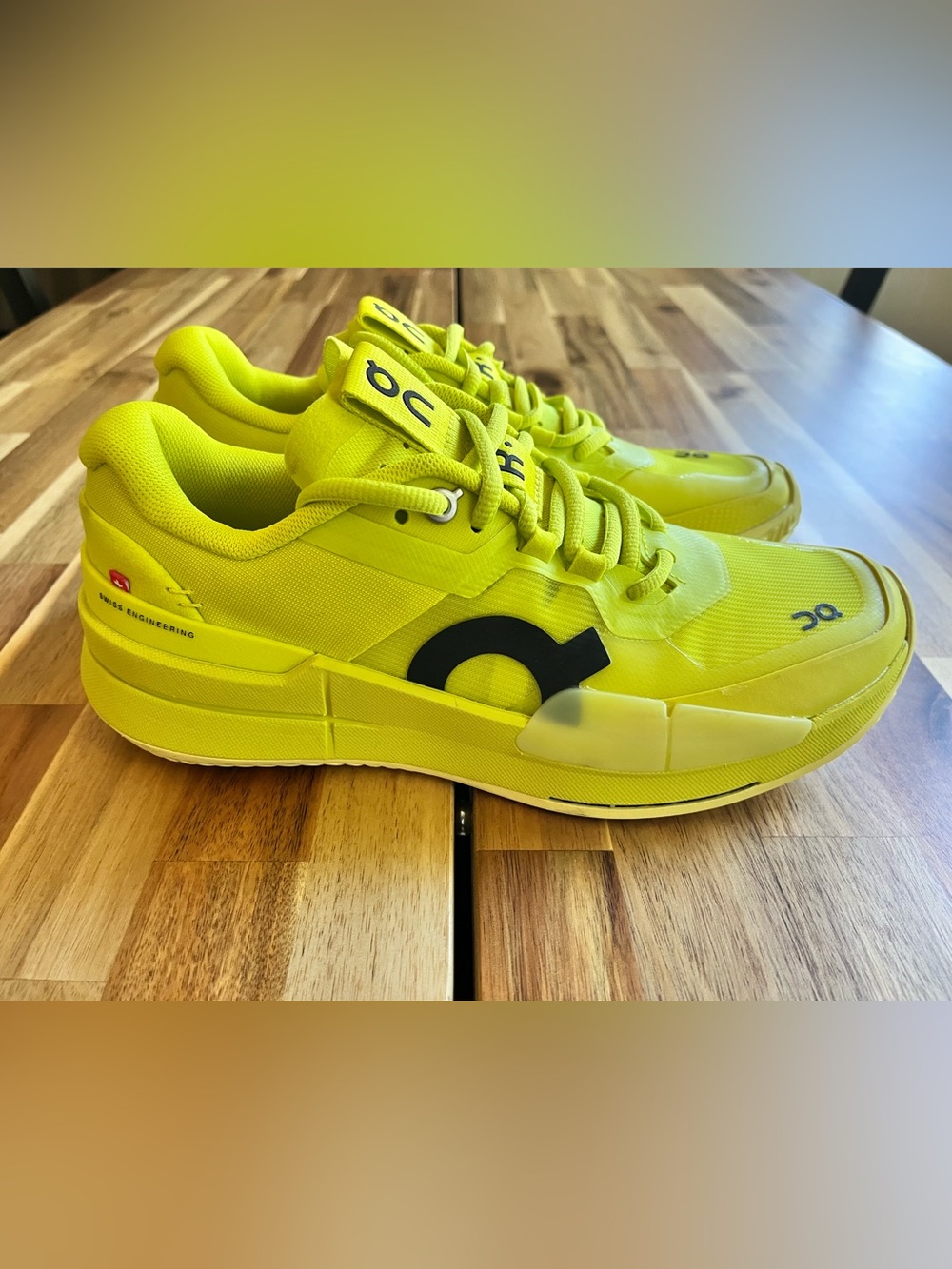 On THE ROGER Pro 2 Clay Tennis Shoes, Women’s Size 8, Yellow, NEW w/o box